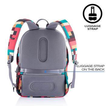 Фото Рюкзак-антизлодій XD Design Bobby Soft Art Geometric P705.867